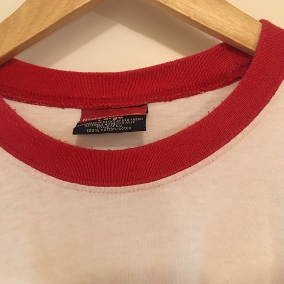 red quiksilver shirt
